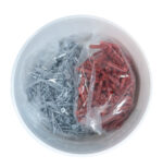 400x Red Wall Plugs & 400x 1.5" Screws Tub - Image 3
