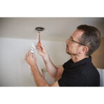 VDE Slimline Plain Slot Screwdriver - Image 4
